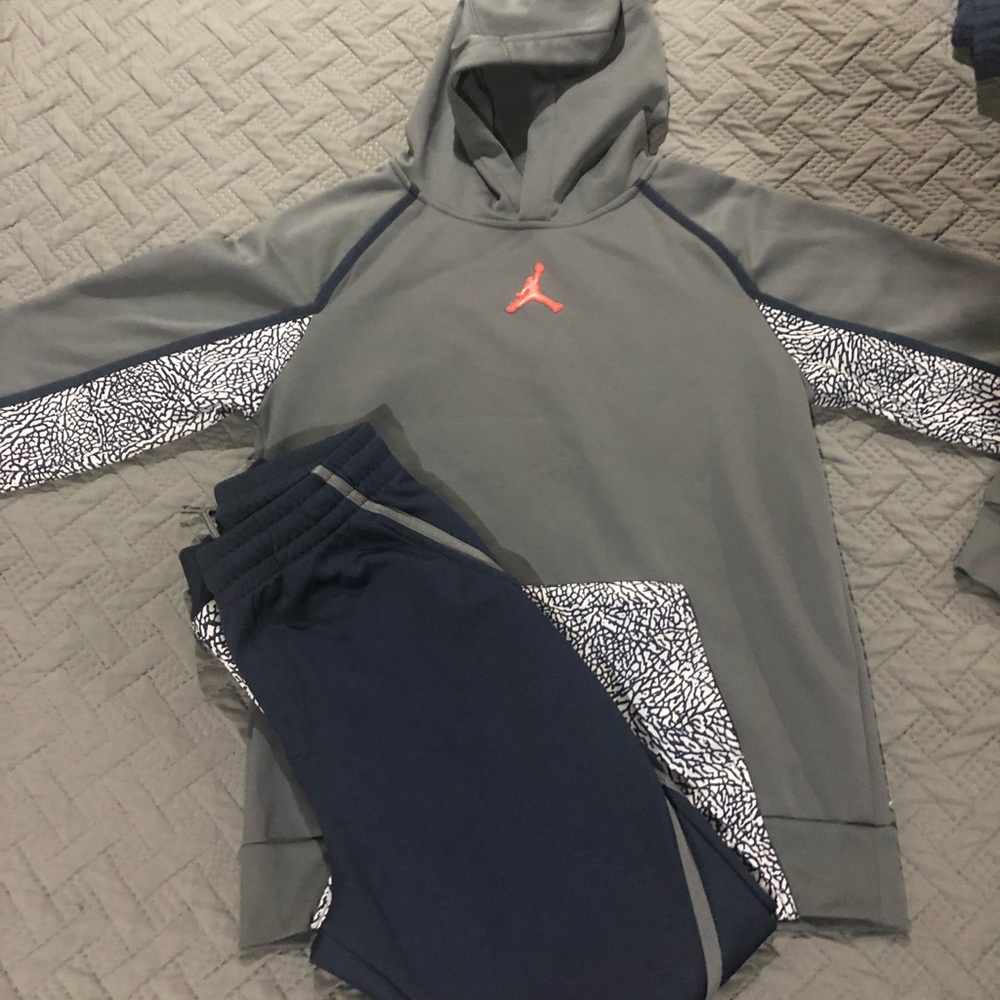 Jordan Pullover & Pant